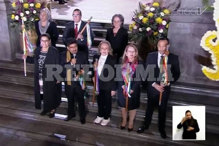 Abren puertas de Corte; 'comienza capítulo inédito'
