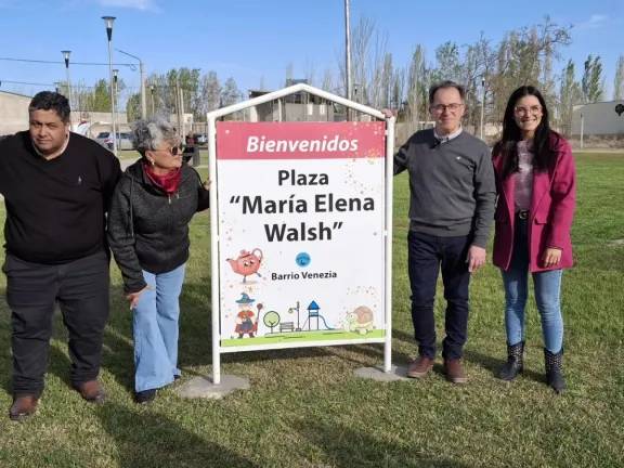 Plottier inauguró la Plaza “María Elena Walsh” en el barrio Venecia