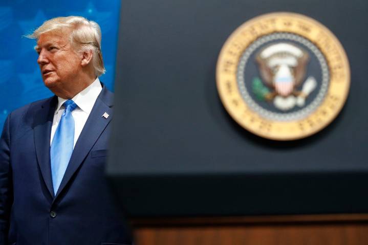 Trump impondrá 100% de aranceles a películas producidas fuera de Estados Unidos