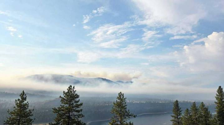 Level 3 (Go Now!) evacuations in place for two fires burning south of Northport