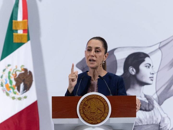 Sehinbaum califica de 'maldita' y 'corrupta', la deuda adquirida por Calderón y Peña