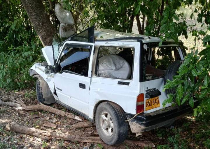 Conductor fallece en carretera Maicao-Carraipía tras presunto infarto al volante