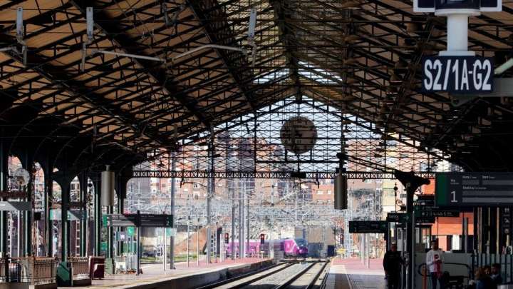 Renfe programa autobuses para el trayecto entre Sanabria y Valladolid por obras: horarios y días