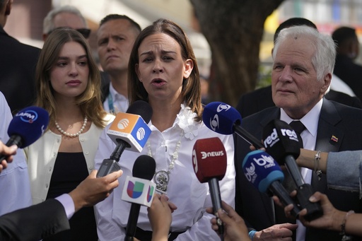 Esposa de precandidato colombiano asesinado: "Que la muerte de Miguel no sea en vano"