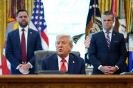 Cele|bitchy | Donald Trump & his adopted failsons got booed by protesters at a DC restaurant