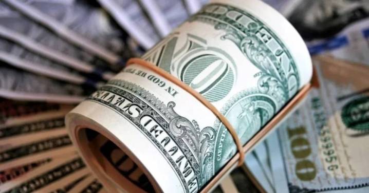 Se disparó la cotización del dólar y está en el techo de la banda