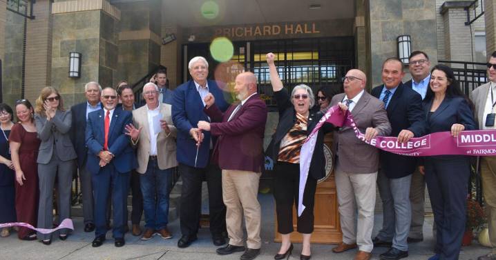 Freed from residential constraints, Fairmont State's Middle College poised to set sights higher