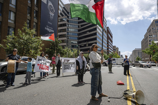 Más estadounidenses dicen que Israel ha "ido demasiado lejos" en Gaza, según sondeo AP