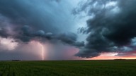 After hunters killed by lightning, expert urges safety during storms at elevation