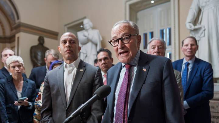 Líderes demócratas en el Congreso exigen reunión con Trump ante posible cierre del gobierno