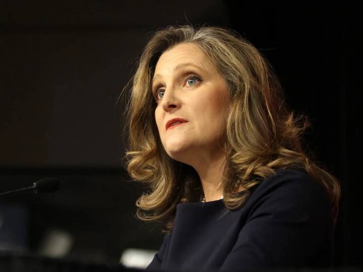 Transport Minister Chrystia Freeland to step down from cabinet