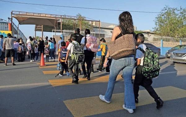 Descartan ‘puente’ en escuelas por el 15 de septiembre