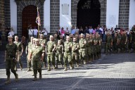 Teror acoge el ensayo del desfile militar del Día del Pino