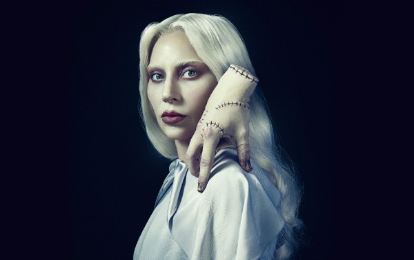 Así se ve Lady Gaga en la serie 'Merlina', de Netflix