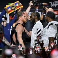 Crawford chases history in super middleweight title showdown with Alvarez