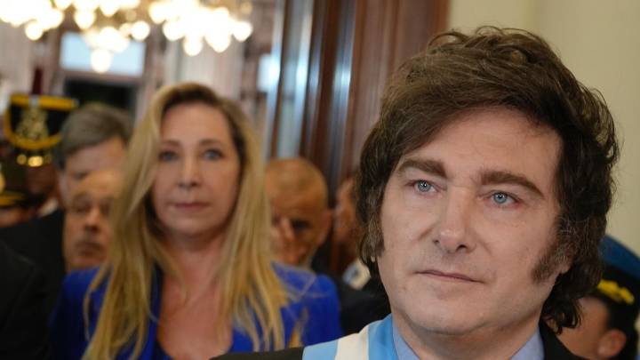 El Gobierno logró "bozal" legal para audios por presuntas coimas y denuncia complot