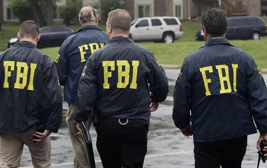 FBI diligencia 14 órdenes de arresto por narcotráfico en la zona sur