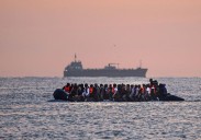 El Reino Unido devuelve a Francia al primer migrante bajo el acuerdo de intercambio