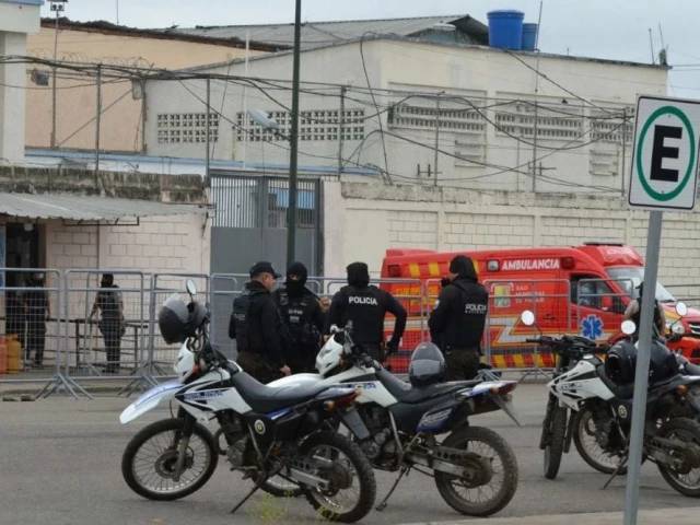 Ecuador prison riot leaves 14 dead, 14 injured in gang clash