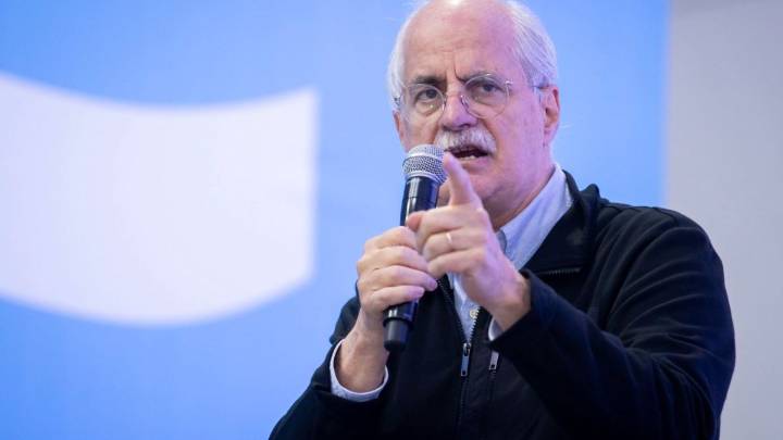 Taiana acusó al gobierno de Milei de “hipotecar el futuro”