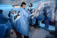 ISSSTE impulsa plan de cirugía robótica con cinco nuevos robots Da Vinci