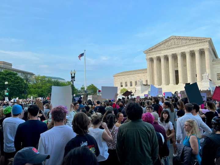 Statehouse Report 24.38: Free speech, Riley Institute awards legislators, more