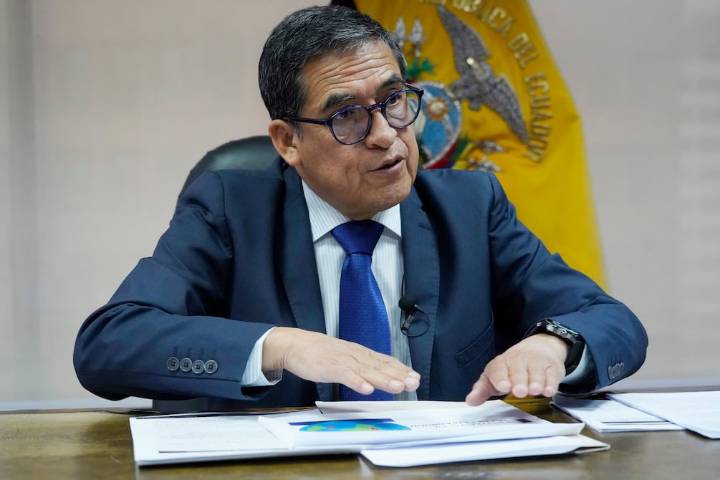 ‘El proyecto entregado busca clarificar tiempos, procedimientos y principios aplicables a los procesos de extradición’: afirma José Suing, presidente de la Corte Nacional