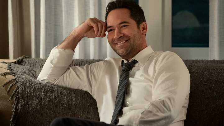 'The Lincoln Lawyer' Season 4 Gets Netflix Return Update & Episode Titles Revealed