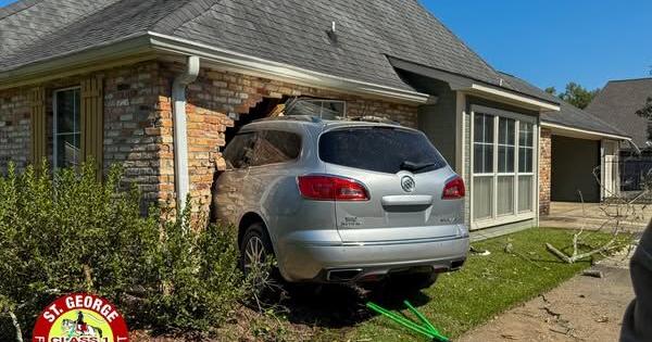 Car slams into St. George house, but driver, others safe