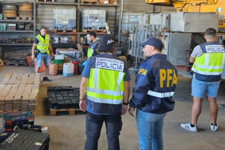 La trama oculta detrás del torno industrial usado para traficar 510 kilos de cocaína a España