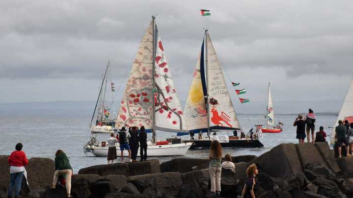 Meloni insta a los activistas italianos a que vuelvan y retira las fragatas que protegían a la Flotilla con ayuda a Gaza