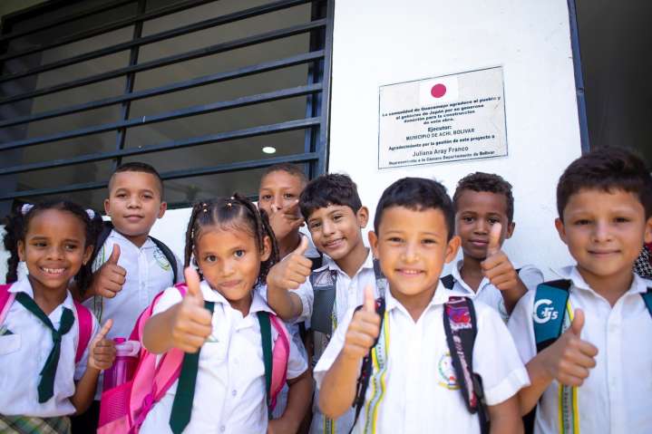 Congresista Aray logra dotación de aulas y batería sanitaria en Achí sur de Bolívar
