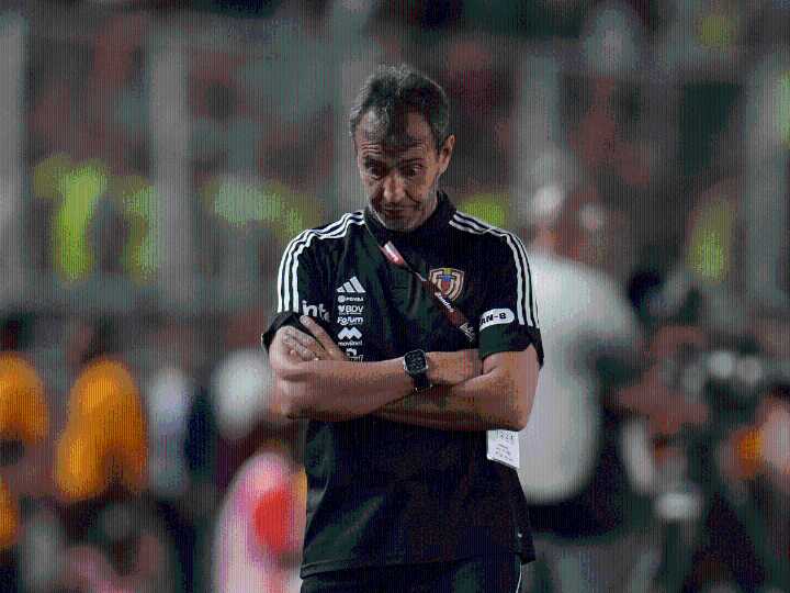 La FVF anuncia el despido del Argentino Fernando «Bocha» Batista como técnico de La Vinotinto
