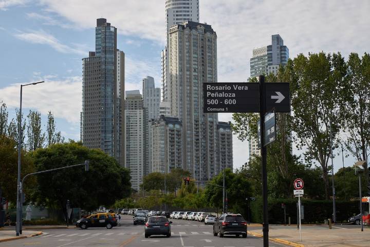 Sistema puerta a puerta. La Ciudad sacó los contenedores de basura en Puerto Madero porque los vecinos se quejaban de la suciedad