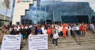 ‘Estamos hartos de mentiras’: Proveedores de Pemex bloquean la Villahermosa