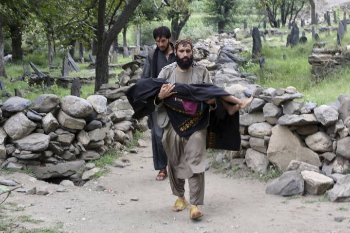 Death toll from earthquake in Afghanistan rises to 900