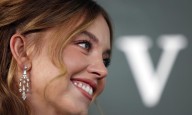 Sydney Sweeney evita comentar de la controversia con American Eagle en el Festival de Toronto