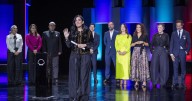 'Los domingos', la gran vencedora en el Festival de San Sebastián: consulte aquí la lista de todos los premiados