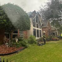 Lightning strike blamed for Southern Trace house fire