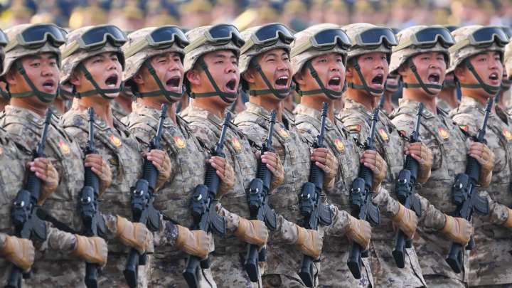China luce todo su armamento en un desfile para celebrar 80 años de su victoria contra Japón