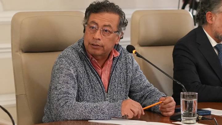 “Desvía la atención de la violencia que amenaza la vida de los colombianos”: precandidatos sobre conducta del presidente Petro en Nueva York