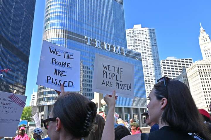 Protestas masivas por el Día del Trabajo acusan a Trump de favorecer a los ricos