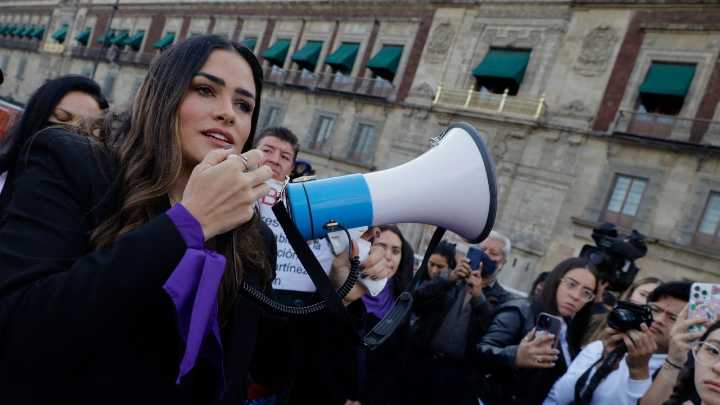 Las divisiones y la falta de liderazgo atrapan a la oposición mexicana