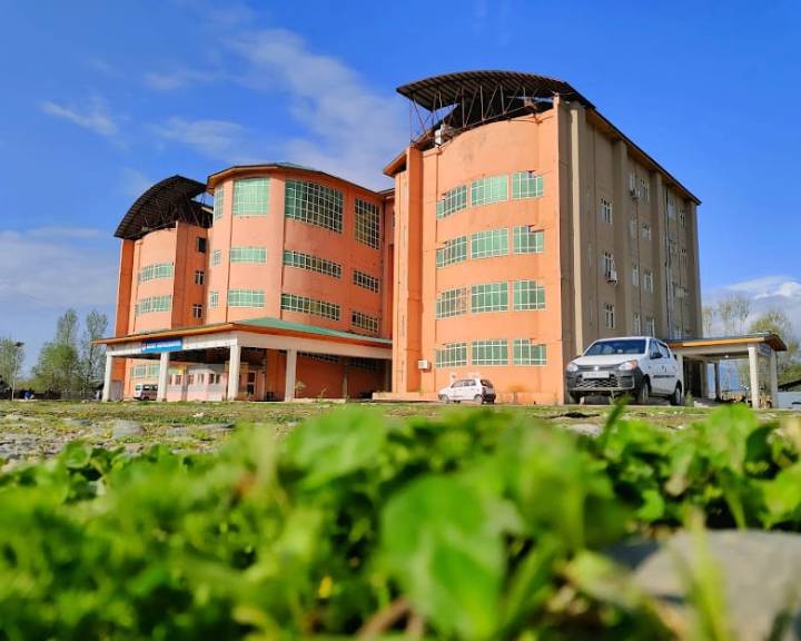 Locals, Patients Demand ATM Facility at District Hospital Bandipora