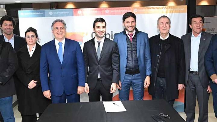 Cómo mide Pullaro entre votantes de todo el país