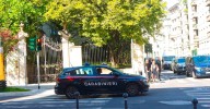 Un hombre se lanza de un cuarto piso en Milán para suicidarse y mata a una anciana que pasaba