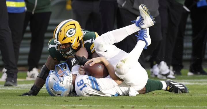 4 playoff teams, including both No. 1 seeds, had disappointing openers in the NFL's first week