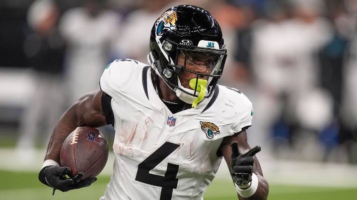 Eagles acquire RB Tank Bigsby from the Jaguars in exchange for 2 draft picks, AP source says