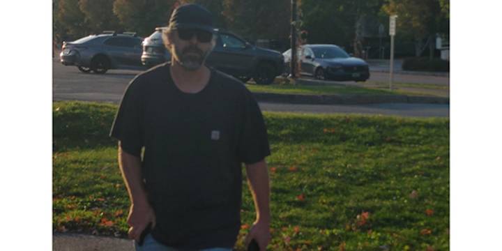Police seek to ID suspect in South Burlington stun gun assault