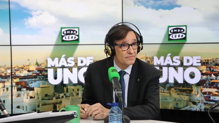Salvador Illa confirma que no llegó a "ningún acuerdo con Puigdemont" y que habló con él de "política"